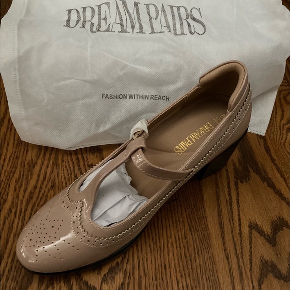 👠DREAM PAIRS👠NUDE FAUX PATENT LEATHER T-STRAP BUCKLE SZ9 CHUNKY HEEL✨NEW✨NWT💥 - Picture 12 of 13